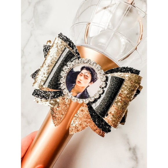 SAN Ateez Photo Bow for Light Stick Decoration Black & Gold Deco Photo Atiny - Picture 1 of 1